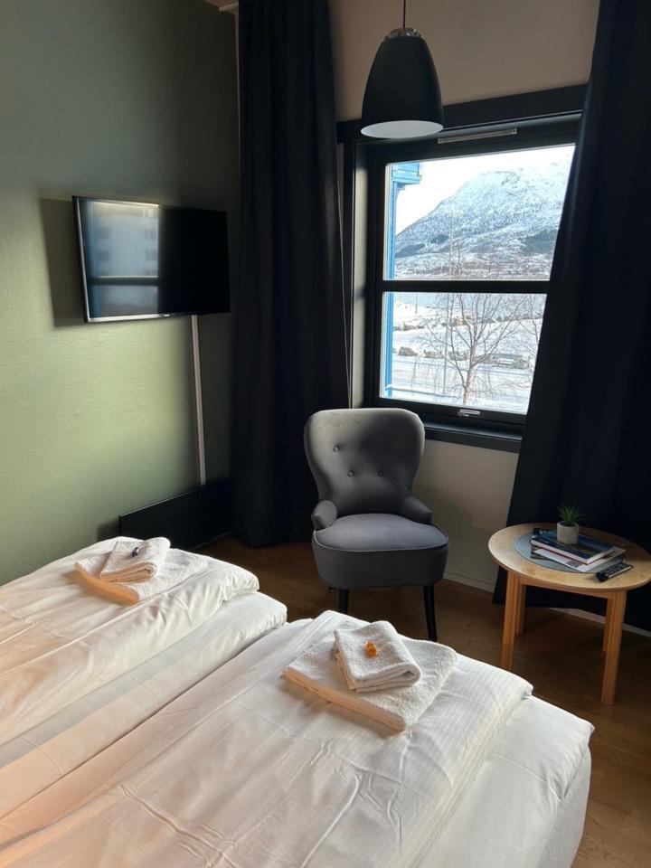 True Vesteralen Hotel 소르틀란 외부 사진